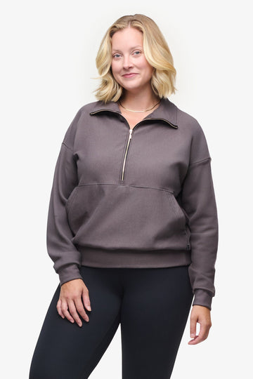 Freedom Half Zip Sweatshirt  - Woman half zip sweatshirt with kangaroo pocket in warm grey  | Daub & Design