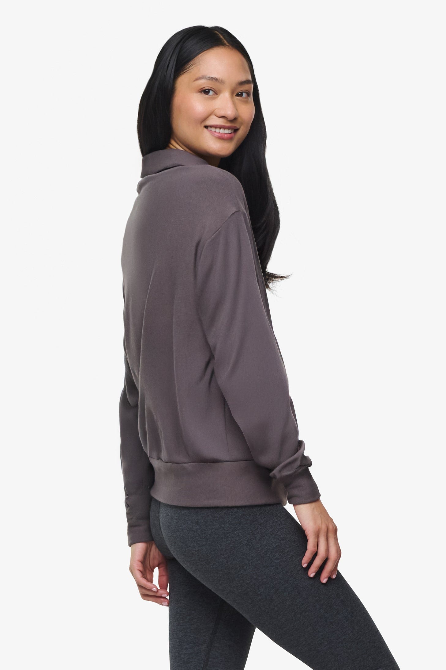 Freedom Half Zip Sweatshirt  - Woman half zip sweatshirt with kangaroo pocket in warm grey side | Daub & Design