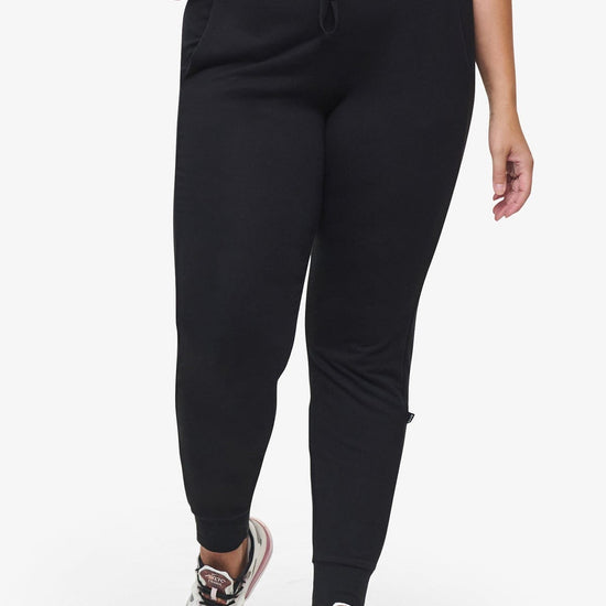Freedom Jogger  - Woman Fleece  Jogger with pockets in Black | Daub & Design