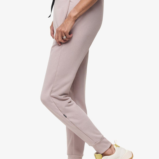 Freedom Jogger  - Woman Fleece  Jogger with pockets in Beige | Daub & Design