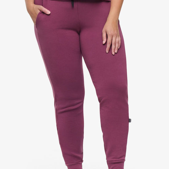 Freedom Jogger  - Woman Fleece  Jogger with pockets in Deep Cool Pink | Daub & Design
