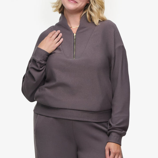 Freedom Quarter Zip Sweatshirt  - Woman Quarter Zip Sweatshirt with side pocket in Grey | Daub & Design 
