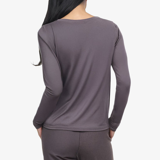 Leilani Longsleeve  - Woman Long Sleeve with twist on the front in Grey | Daub & Design
