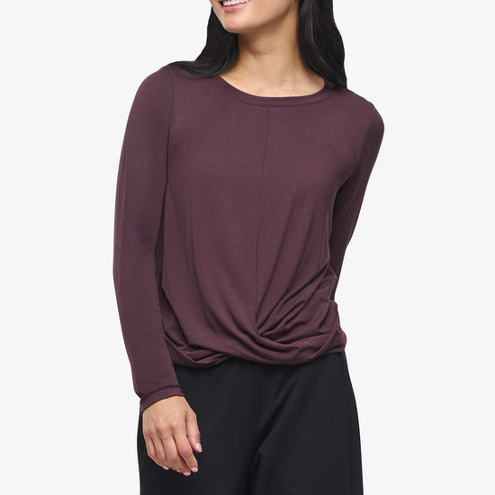 Leilani Longsleeve  - Woman Long Sleeve with twist on the front in Blue Brown | Daub & Design