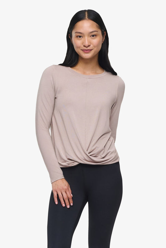 Leilani Longsleeve  - Woman Long Sleeve with twist on the front in Beige | Daub & Design