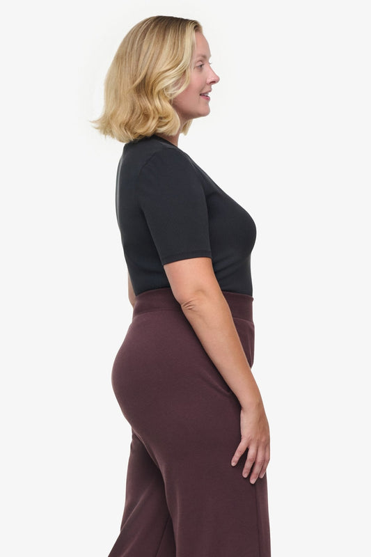 Ribbed Tee in Black