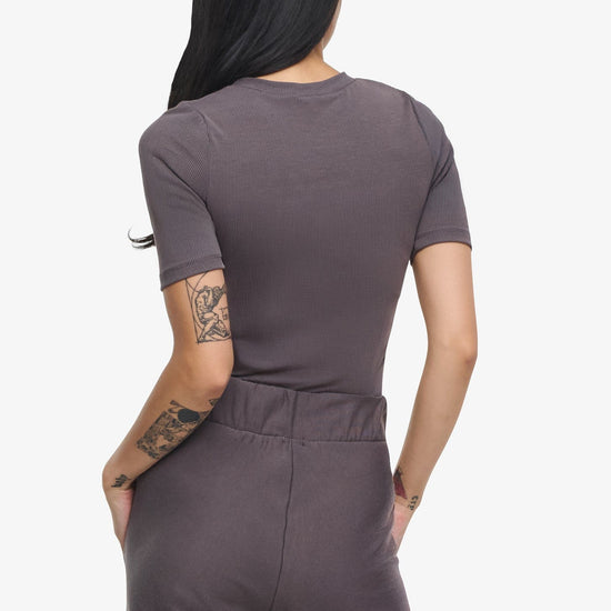 Ribbed Tee - Woman Ribbed Fitted T-shirt in Grey | Daub & Design