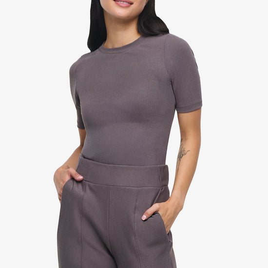 Ribbed Tee - Woman Ribbed Fitted T-shirt in Grey | Daub & Design