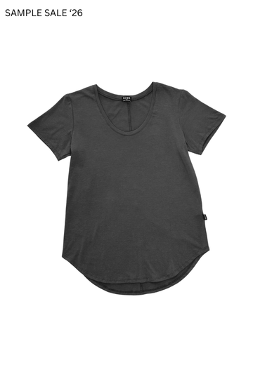 avery tee in graphite - small [sample] #135