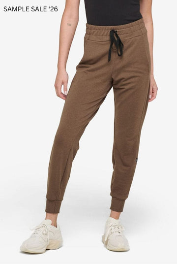 freedom jogger LITE in chai - small [sample] #331