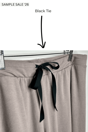 newport pant in driftwood with black tie - large [sample] #97