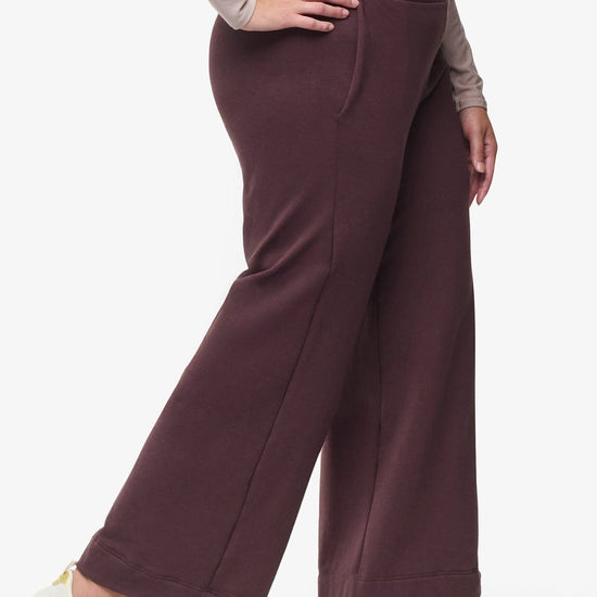Starboard Pant - Woman Wide Leg Pant in Brown | Daub & Design