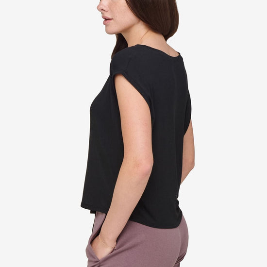 Box Tee - Women's Basic T-Shirt in Black - Side | Daub + Design