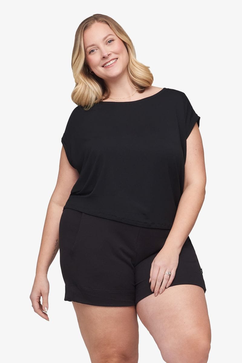 Box Tee - Women's Basic T-Shirt in Black - Front | Daub + Design