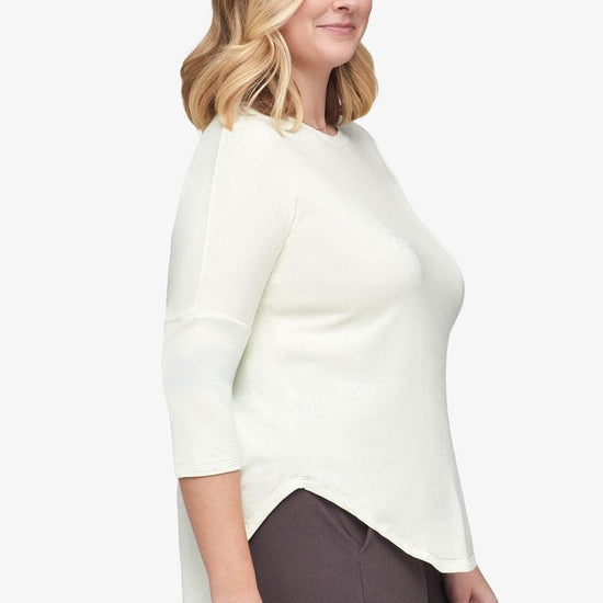 Ainsley Tee – Women’s Basic 3/4 length sleeve T-Shirt in Sea Glass mint side | Daub + Design