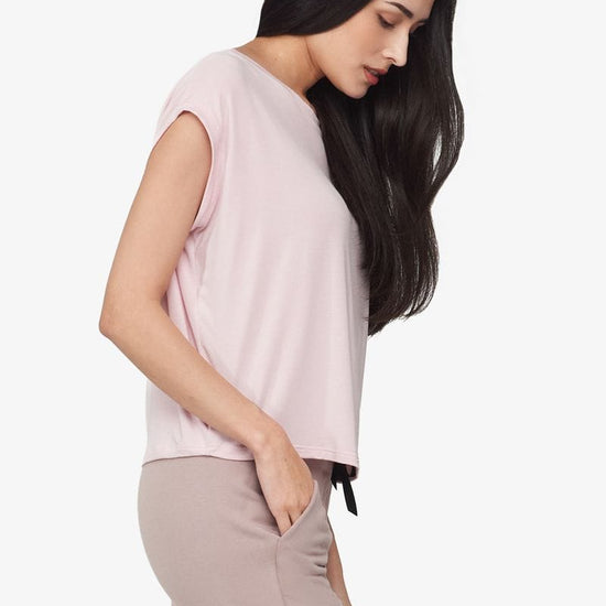 Box Tee - Women's Basic T-Shirt in Rose Quartz pink - side | Daub + Design