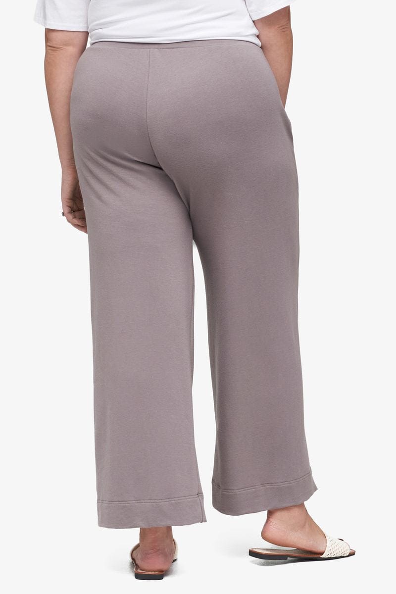 Starboard Pant - Women's Basic Pant in Driftwood - Back | Daub + Design