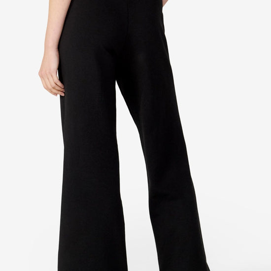 Wide Leg Sweatpant in Black – Daub + Design